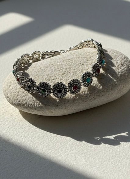 Vintage Bloom Gemstone Bracelet
